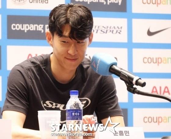 손흥민 '계약 1년' 남기고 토트넘 떠나는 이유... '이적료 370억' 안긴다→HERE WE GO