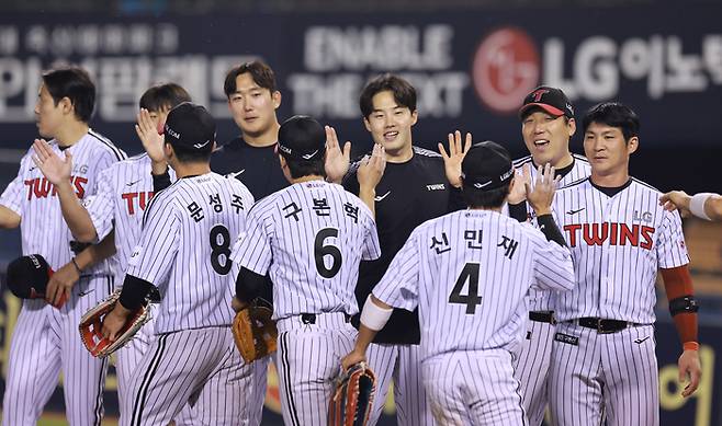 LG가 나갑니다, 길을 비켜주세요…선두 한화보다 먼저 ‘60승 고지’ 밟았다 [SS시선집중]