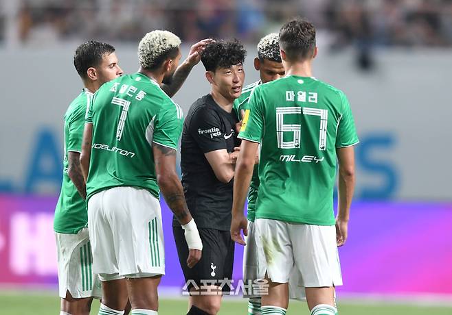 뉴캐슬의 품격 있는 ‘예우’…에디 하우 감독 “손흥민은 가장 위대한 선수 중 하나, 함께하지 못해 아쉽다”[현장인터뷰]