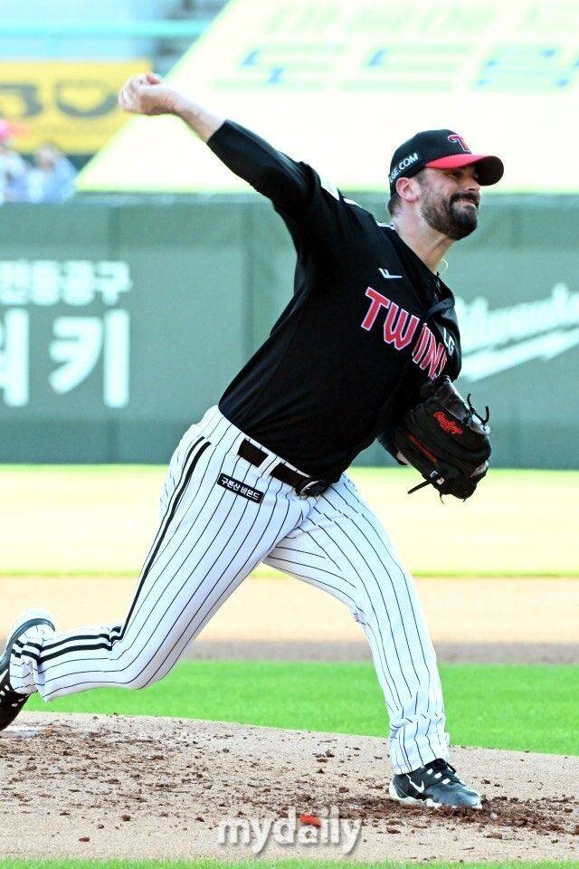 LG 말 안 듣고 美가서 수술대 오르더니…ML 드림은 글쎄, 트리플A ERA 5점대 육박하고 나이도 34세