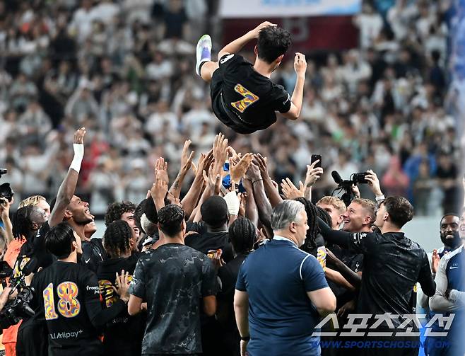 '손흥민 당신은 대체…' LA FC 입단 임박, 손흥민이 미국행을 택한 감동적인 이유. '2026 북중미월드컵 적응 위해!'