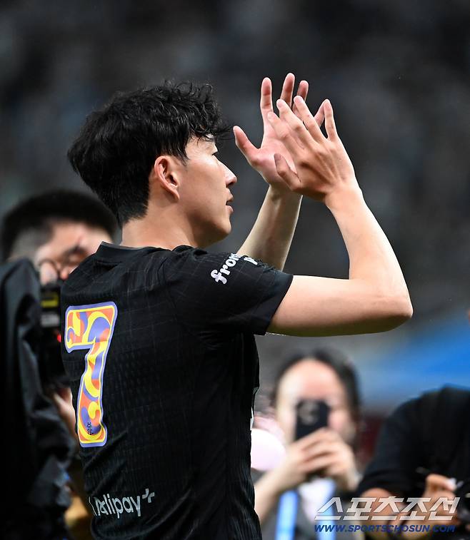 손흥민 떠나니 이런 일이...'韓 축구 10년 만에 EPL 빅클럽 0명' 대참사→양민혁도 임대 유력