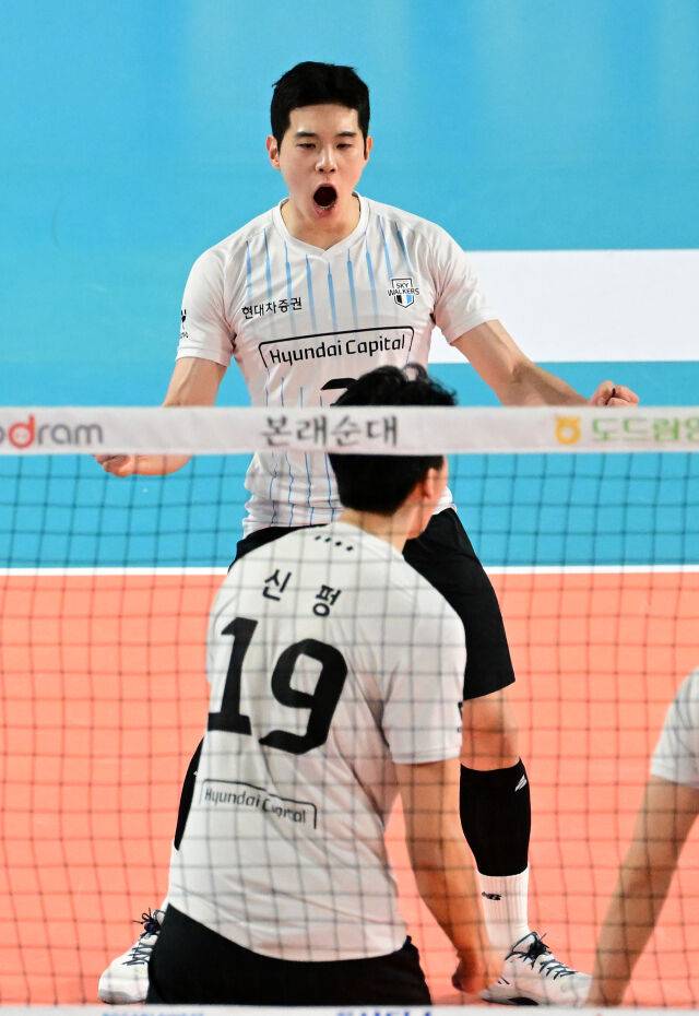 트레이드→트레이드→트레이드→트레이드 아픔 딛고…우승팀 세터로 우뚝, 더 큰 꿈 품었다