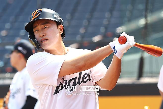 '한화 타선에 불붙인다' 대전구장 도착한 손아섭…타격 훈련하며 1군 복귀 시동