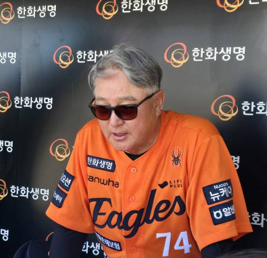 예상 깨진 선발진…한화 문동주 출격, 심우준 결장, 폰세는 관리 모드