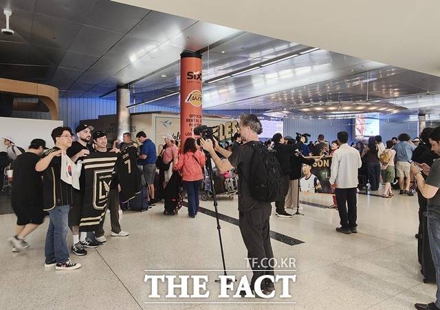 손흥민 드디어 美 LA 도착, LAFC 입단 공식 발표 '초읽기'