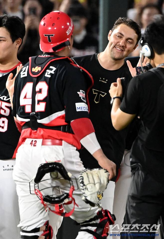 '25억 에이스 큰 일 했네' KIA 무려 31일만의 선발승, 믿기지가 않는다