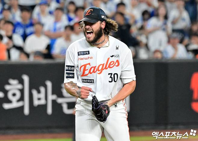 폰세 또 너야? KT전만 벌써 5번째…'ERA 0.75+3승' 압도적 성적→역대 최다 14연승 노린다 [대전 현장]