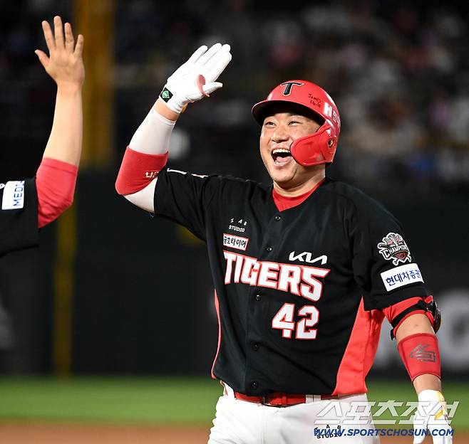 '156㎞ 강타' 이 선수가 후반기 1위입니다, KIA 반등 선봉장…