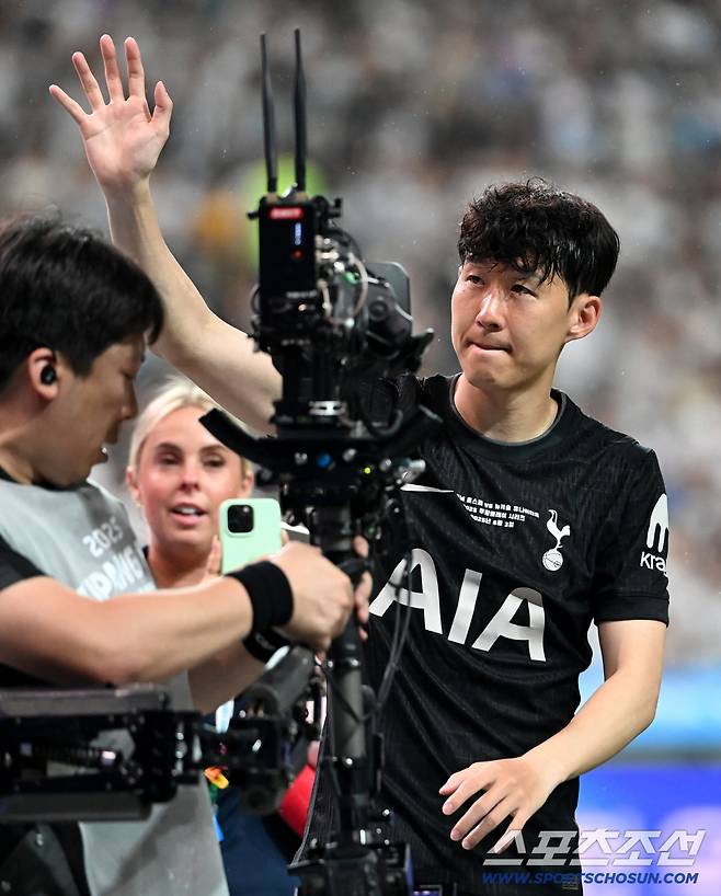 英 단독 보도! 토트넘 미쳤다, '레전드' 손흥민 7번 물려줄 초대형 영입 후보 낙점...