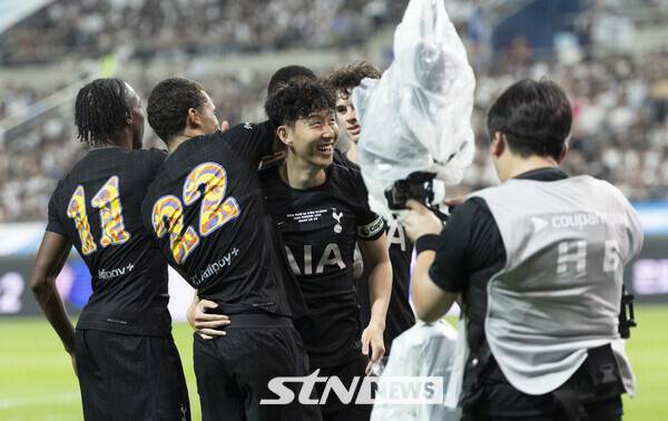 '전광판피셜 떴다' 손흥민