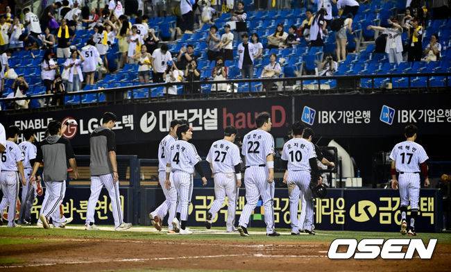 '무사 1,2루 찬스'에서 황당 주루사→8연승 실패→하루만에 2위, 누가 ‘사인 실수’였을까