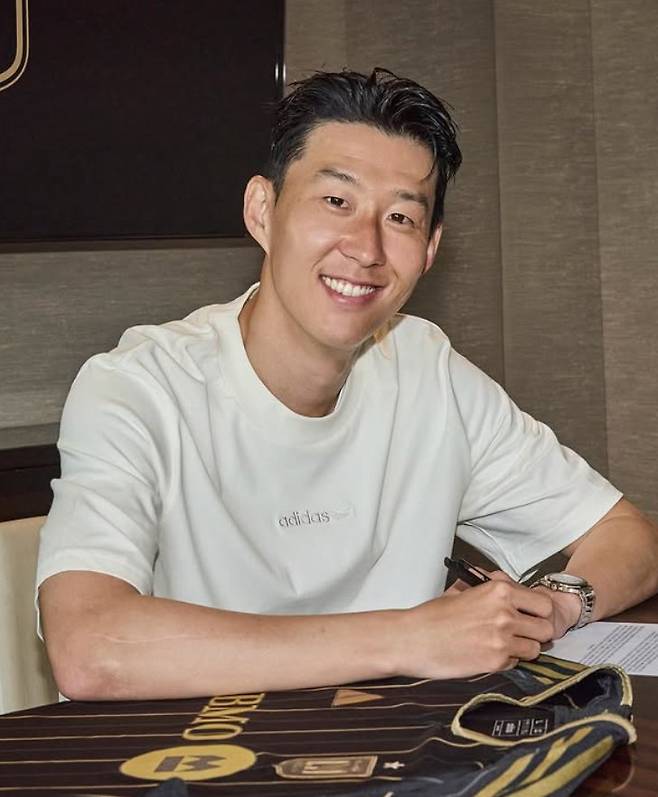 '눈물 펑펑' 손흥민