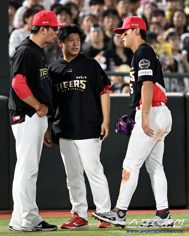 '초비상 김도영 또 부상' KIA 이겨도 못 웃었다 …'나성범 미친 호수비' 롯데에 6대5 진땀승[부산 리뷰]