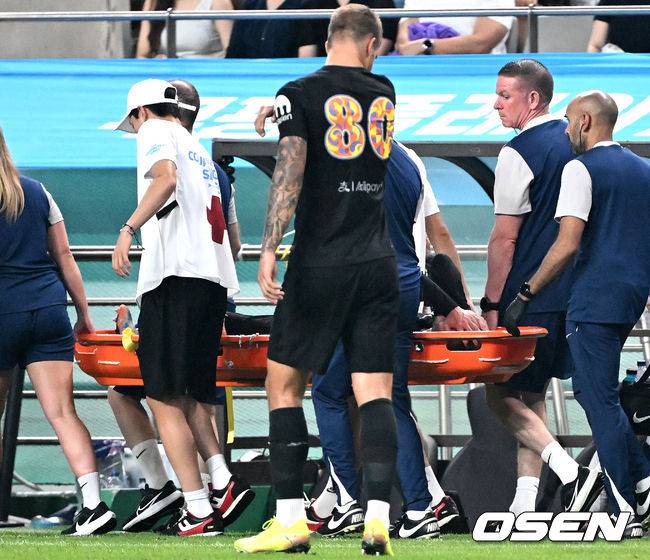 ‘손흥민 떠나자마자 악재’ 토트넘 부주장 매디슨, 서울에서 심각한 무릎부상…당분간 결장 불가피
