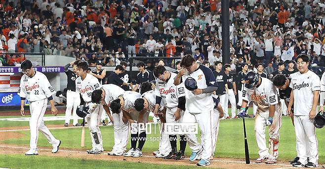 한화 161㎞→158㎞→156㎞ 트리오 떴는데, 불펜이 폭삭 무너졌다니… KT의 재수 없는 시리즈는 해피엔딩