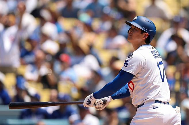 역사상 최초 '1할대 40홈런 타자'. 이 선수의 시대가 도래했다[스조산책 MLB]