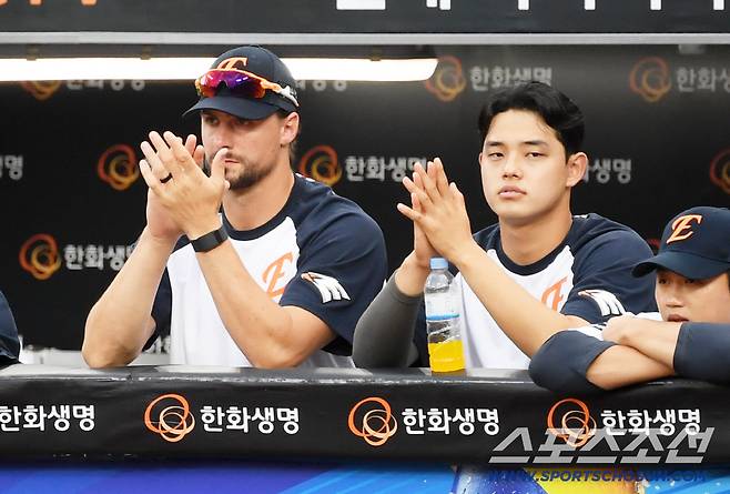 선동열·류현진도 못한 신기록까지 단 1걸음! 44년간 단 3명뿐…한화 에이스, '역사상 최초' 넘어 우승까지 달릴까 [SC포커스]