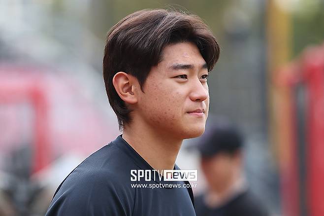 KIA 최악의 사태 발생…걸어서 퇴근한 김도영, 좌측 햄스트링 근육 손상 소견→재검진 필요