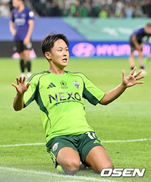 ‘교체카드 이승우 결승골 작렬!’ 전북, 안양 2-1 격파...21경기 연속 무패, 역대 공동 4위 대기록 달성 [오!쎈 전주]