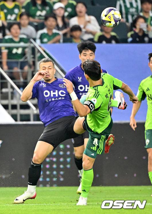 ‘교체카드 이승우 결승골 작렬!’ 전북, 안양 2-1 격파...21경기 연속 무패, 역대 공동 4위 대기록 달성 [오!쎈 전주]