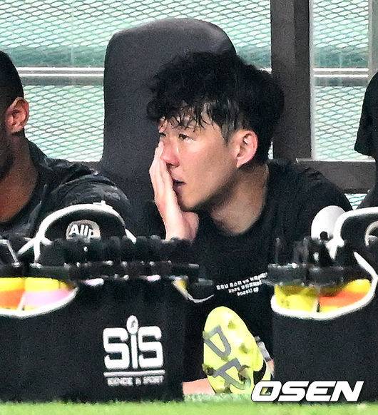 ‘불편한 여성들 참 많네?’ 손흥민 왜 여성 배려 안해? 공격했는데…알고보니