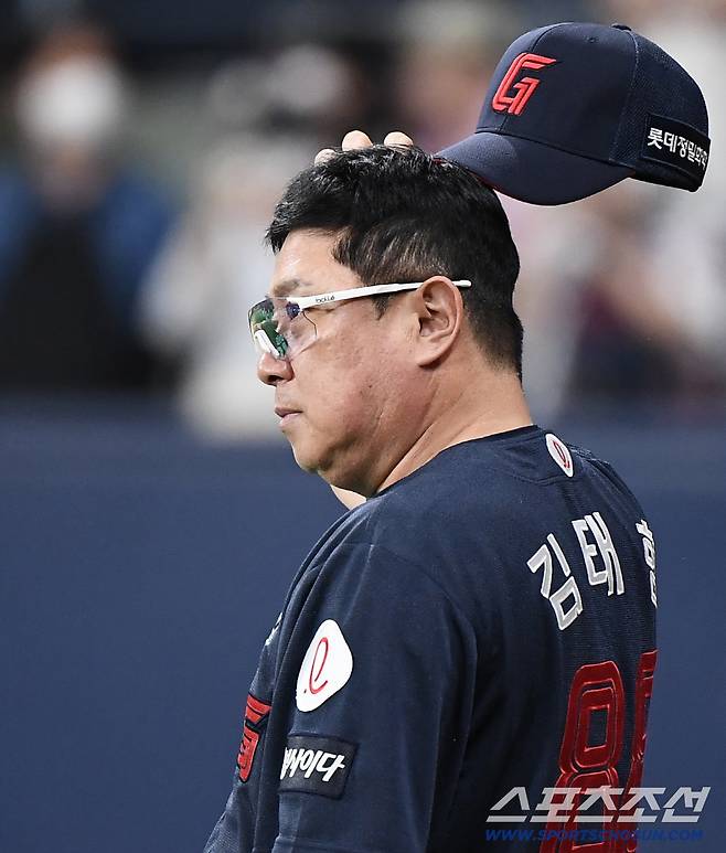 팀타율 1위 롯데? → 후반기 7위 추락…김태형이 점찍은 '1할타자' 두 남자가 살아나야한다 [부산포커스]