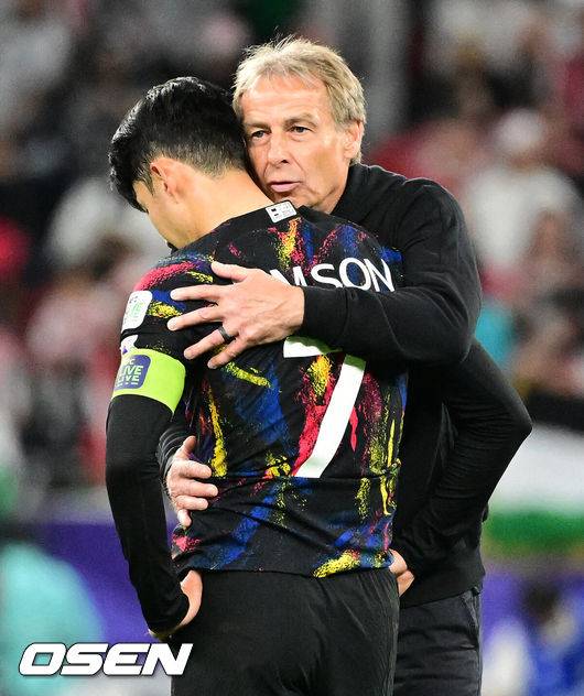 '베트남 1/3!!!!' 폭발 中 “클린스만 연봉으로 경기장 지어라”... 중국 축구, 뿌리부터 썩었다