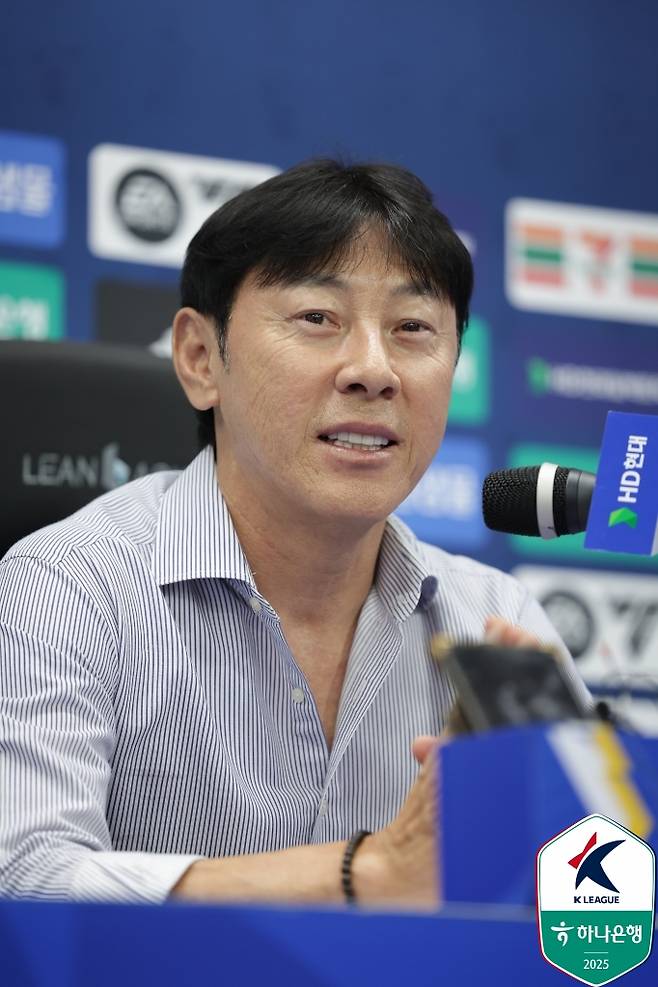 ‘울산 11경기 무승 깬’ 신태용 감독 소신발언 “내 축구에 포메이션 없다…그동안 단조로운 움직임 아쉬워” [SPO 현장 일문일답]