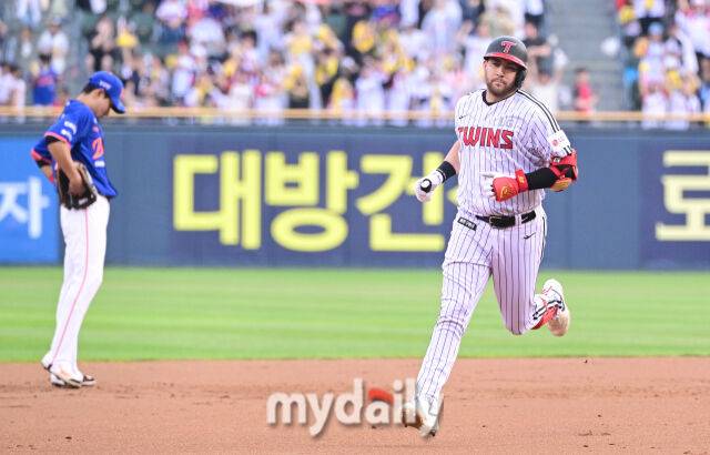 '2안타-2안타-2안타-안타-홈런 미쳤다' 복귀 후 맹타 비결 무엇이길래…LG 효자외인 답했다