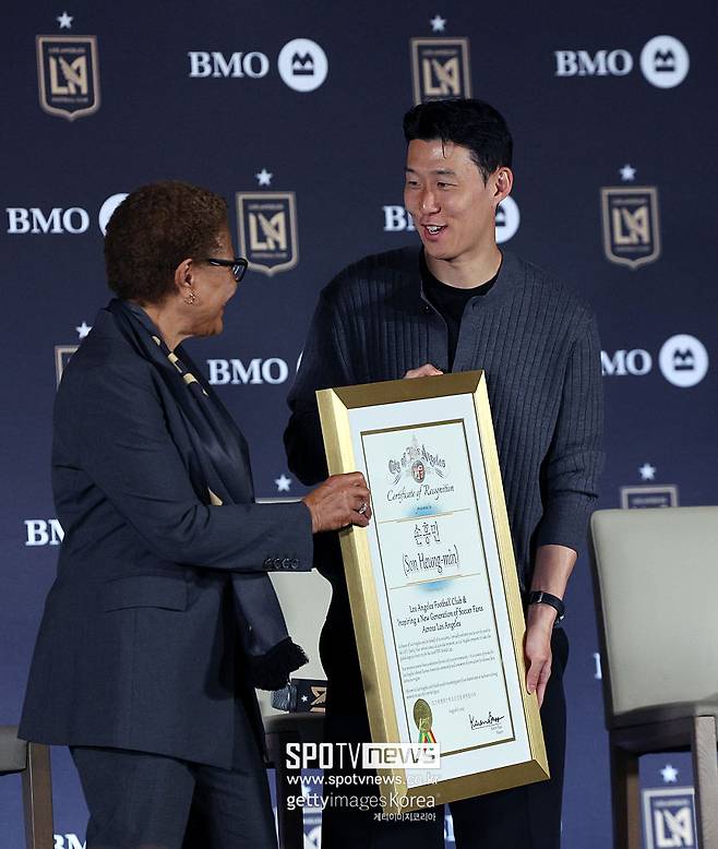 손흥민 데뷔전 '오피셜' 공식발표…일요일 아침 최고 시간대 '시카고 원정' 동행