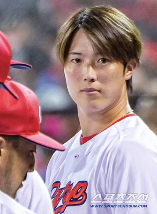 야속한 타선 한방을 못치네…6이닝 1자책 호투해도 시즌 '13패' 개막전 선발, 상대 에이스는 8이닝 무실점[민창기의 일본야구]