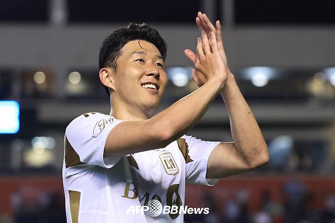 축구화 벗겨지고, 괜한 시비까지... 손흥민 '험난했던' MLS 신고식