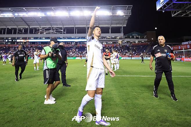 축구화 벗겨지고, 괜한 시비까지... 손흥민 '험난했던' MLS 신고식