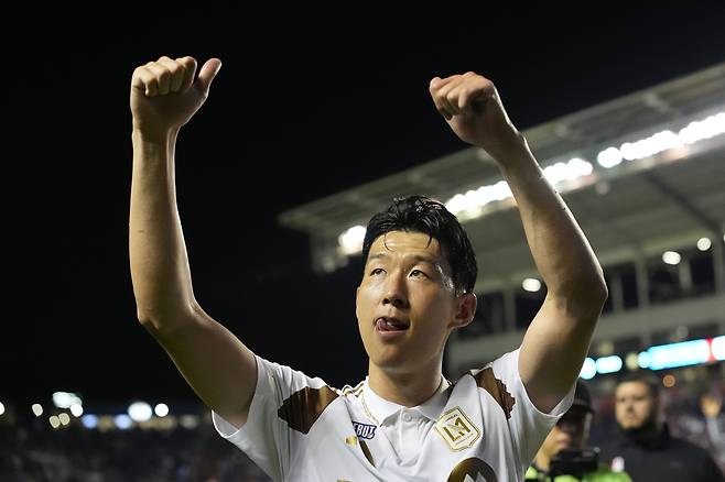 ‘소니 효과’ 미쳤다! 손흥민, MLS 데뷔전서 슈팅 3회+PK 획득까지 맹활약…LAFC, 시카고와 2-2 무승부
