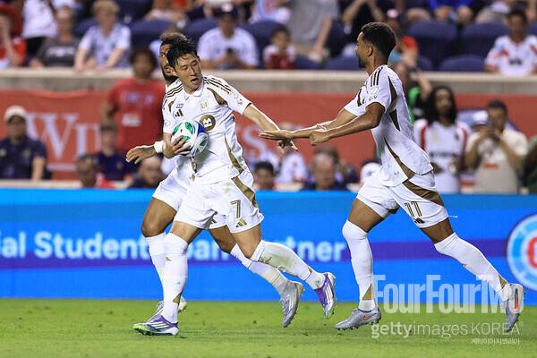 LAFC 동료도 반했다! “손흥민, 잠도 거의 못 자고 식사도 제대로 못 했는데...”→그럼에도 환상적인 데뷔전 치러