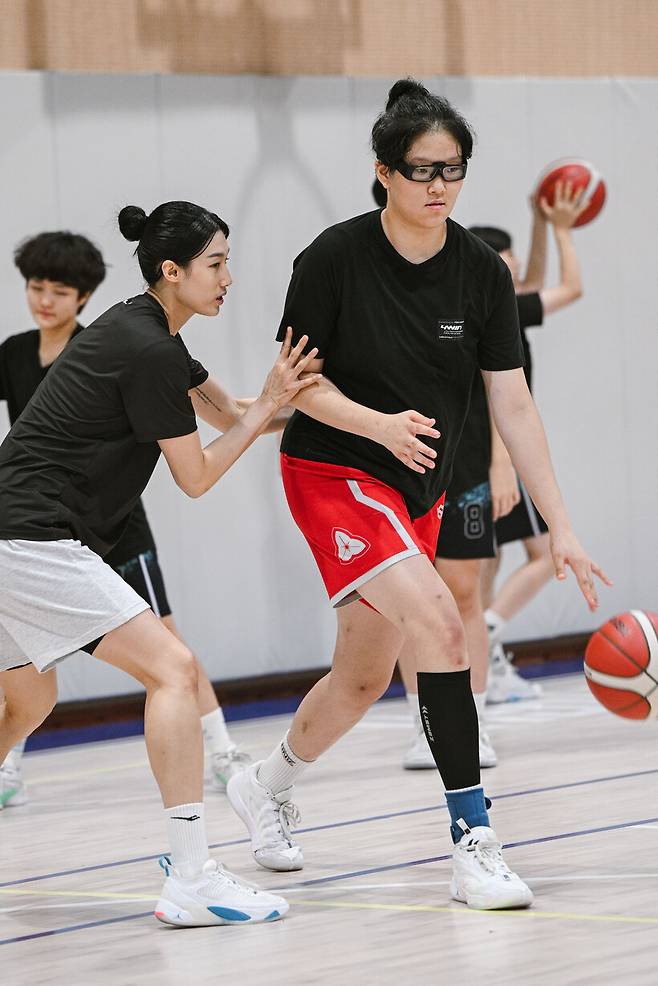 중학교 2학년 여자 선수 신장이 193cm?…