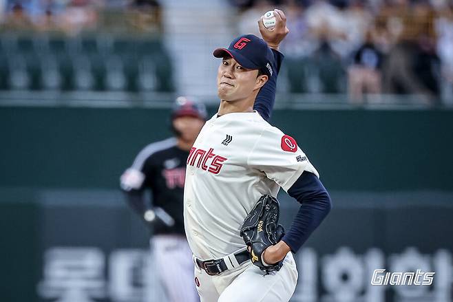 롯데가 차세대 국대 마무리 배출? 폭풍 158㎞+마구 포크볼, MLB가 주목한 잠재력 터지나