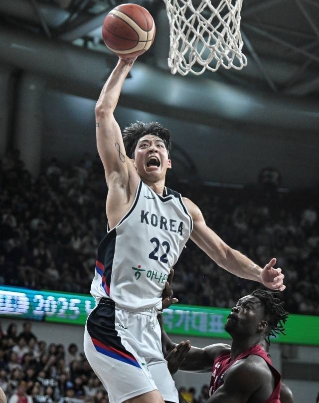 ‘이정현·여준석 부상’ 대한민국, 오히려 웃는다! 괌, ‘필리핀컵 MVP’ 크루즈 햄스트링 부상…“복귀 어려울 것 같아” [아시아컵]