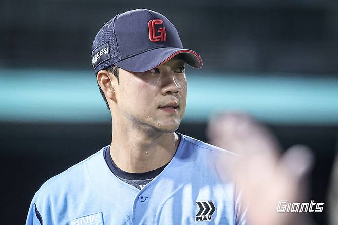 “직구는 안우진보다 더 나은 것 같다” 레전드 찬사… 사직에 뜬 역대급 구위, 1이닝은 무적이다?