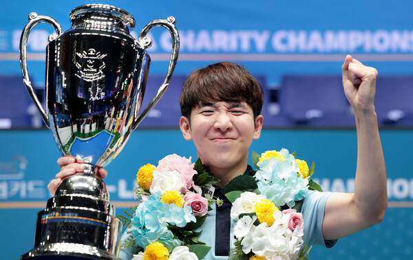 일본 선수가 '한국어'로 우승 기자회견... 마무리는