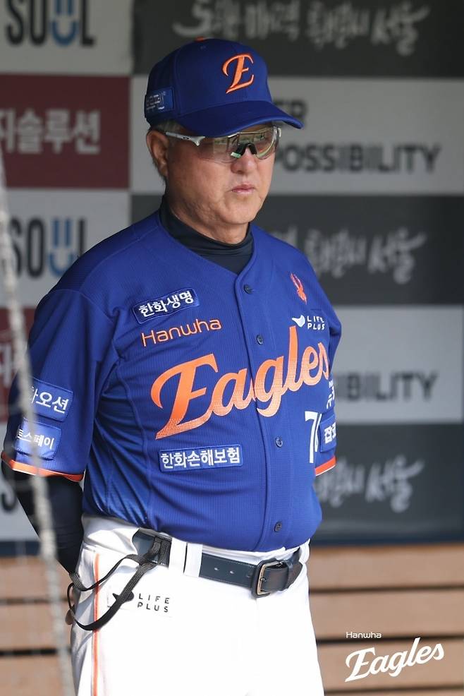 대형 FA 선발, 1년 차는 실패?…한화 ‘78억’ 엄상백 2군행, 삼성 ‘70억’ 최원태 자책점 4.77
