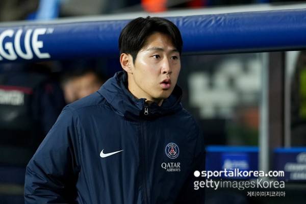 박지성도 못 이룬 꿈! 이강인, 韓 축구사 최초 기록 정조준...17년 만 슈퍼컵 우승 도전, PSG서 7번째 트로피 사냥