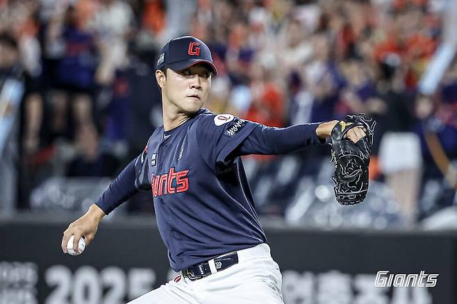 충격의 9실점→팬들 연락 쇄도…롯데 159km 만년유망주가 일어난 순간