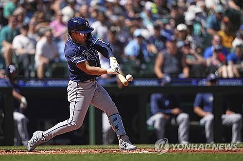 2루타 포함 멀티히트, 3출루까지… 드디어 터진 김하성[스한 이슈人]