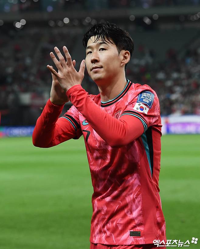 韓 축구 초초대박, 광복 80주년에 日 이겼다!…'손·차·박·홍·김' 아시아 역대 BEST 11 쾌거→일본 4명 눌러