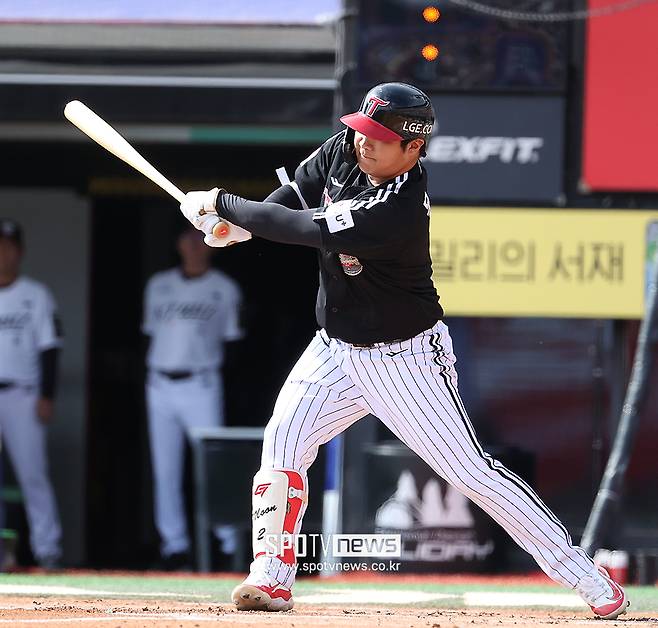 발사각 16.9도가 홈런이 될 수 있다고? 박동원이 넘겼다, LG 1위 지켰다…유영찬 볼넷+세이브 진풍경