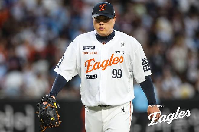 팀내 다승 1위와 10승 앞둔 후배 있는데…4경기째 무승, 승운 따르지 않는 한화 류현진