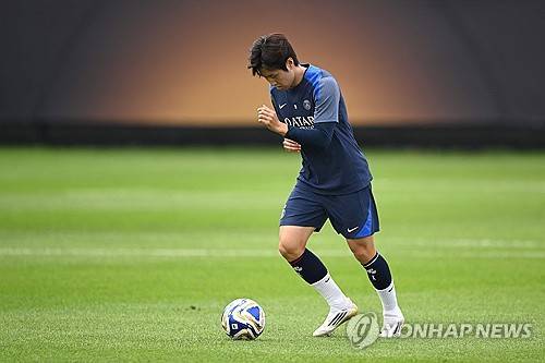 이강인, PSG 재계약 돌아섰다! BBC급 매체