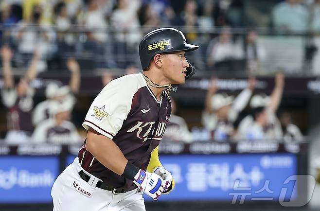 KT 안현민, 종아리 내측 피고임…엔트리 제외 없이 2~3일 휴식